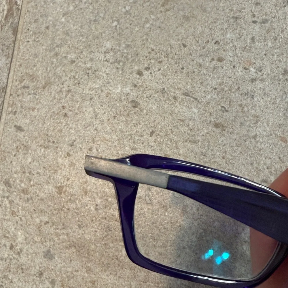 Anne et Valentin Deep Purple Glasses Factory Two - Picture 5 of 5